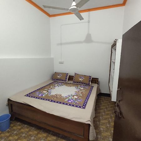 Awadh Guest House Ayodhya エクステリア 写真